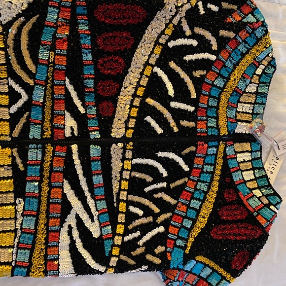 Alice and Olivia multi color crop top - Picture 3 of 3